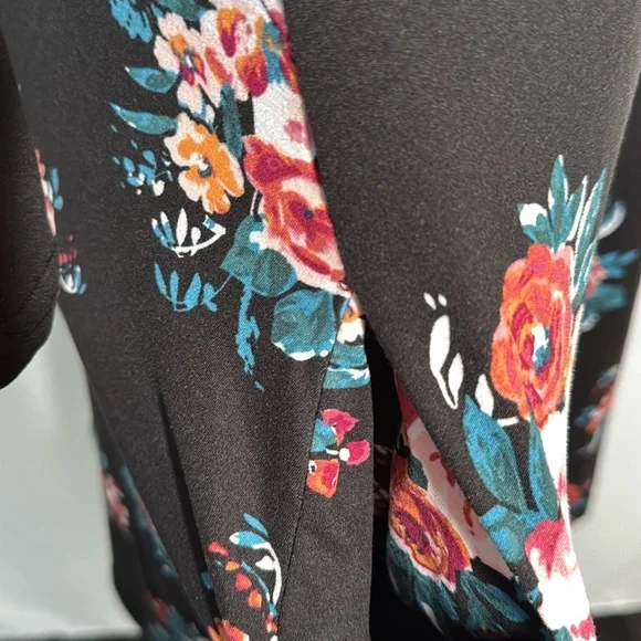 ❤️3/$30 Lildy Floral 3/4 Sleeve Black Tunic Dress - Picture 5 of 9